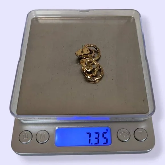 (2/$20) Vintage Gold Tone Cut Out Earrings - Picture 5 of 5